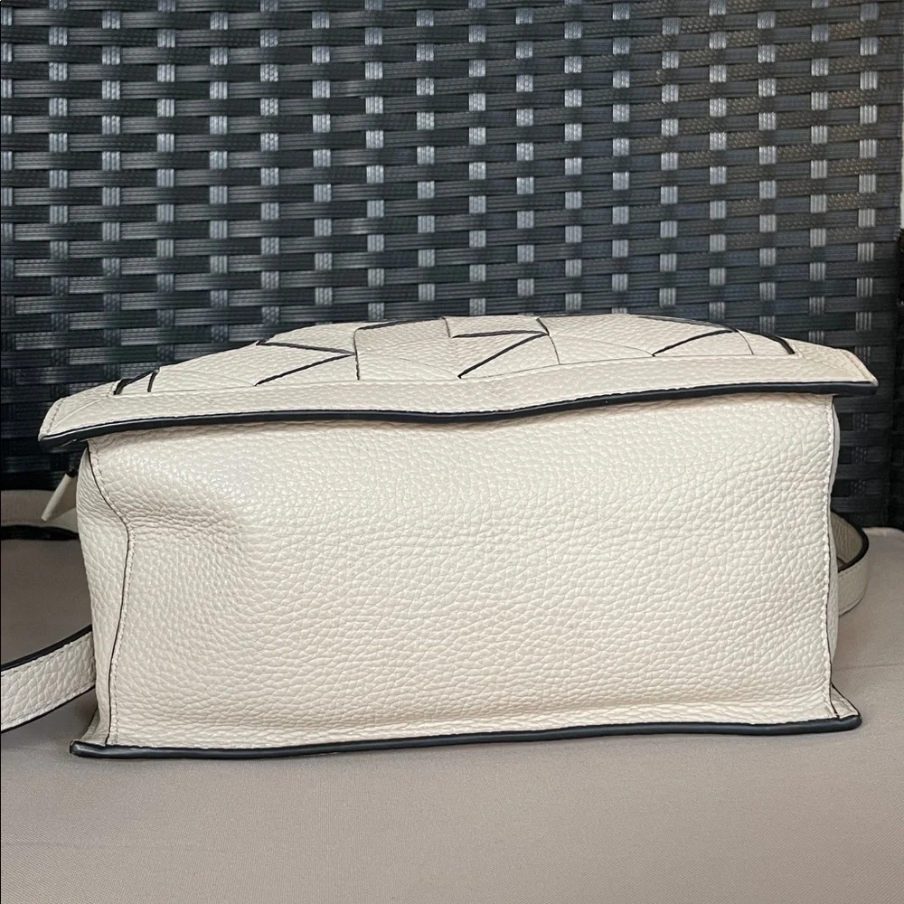 Welden Voyager Small Flap Satchel Cement Colored Pebbled Leather Crossbody Bag - Picture 10 of 13